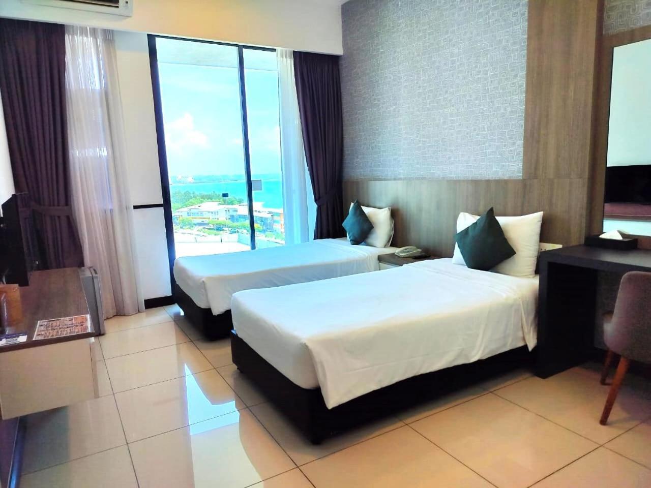D'Wharf Hotel & Serviced Residence Port Dickson Exteriör bild