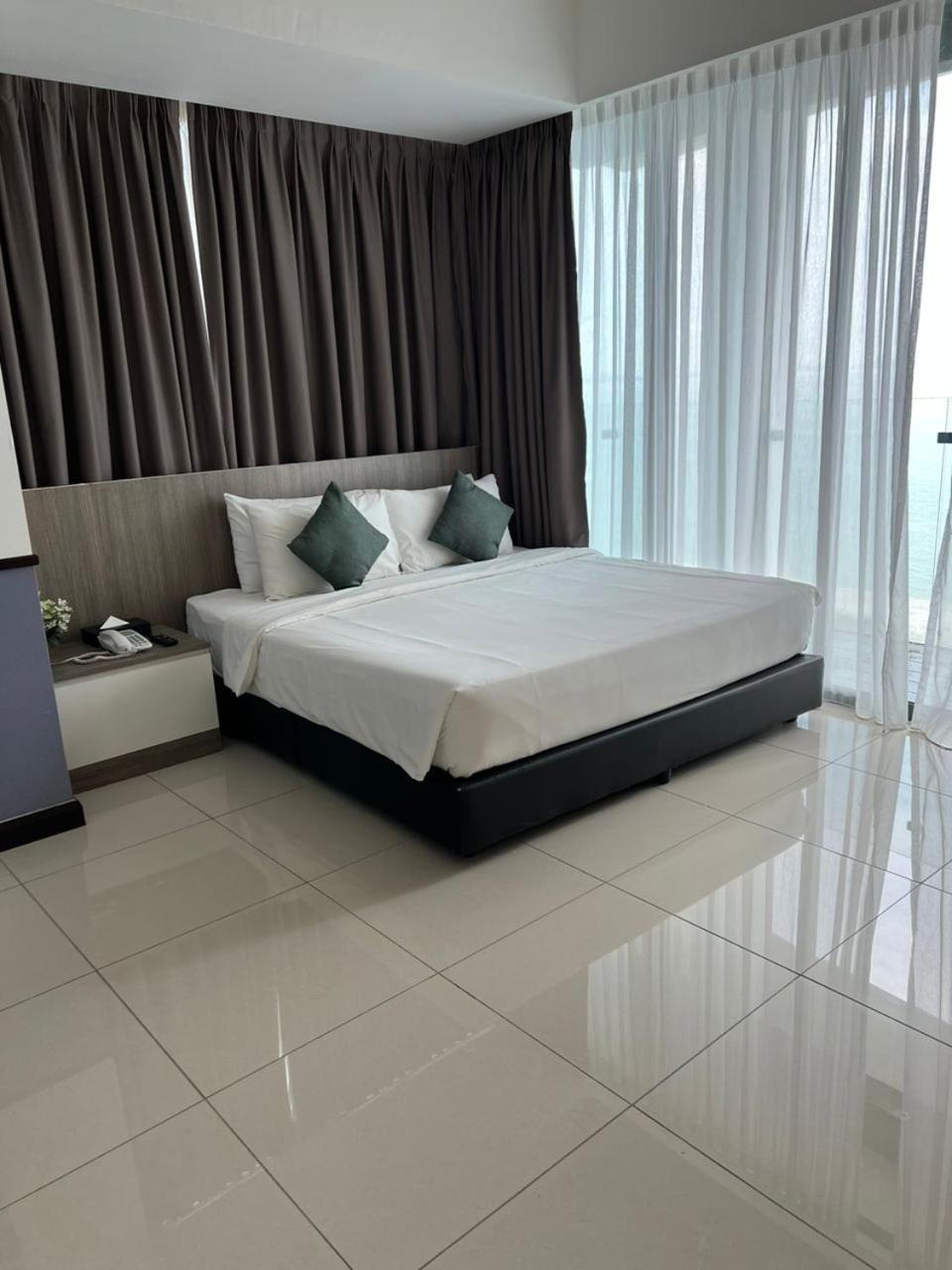 D'Wharf Hotel & Serviced Residence Port Dickson Exteriör bild