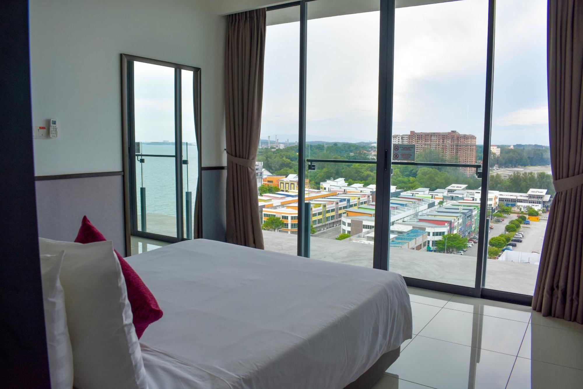 D'Wharf Hotel & Serviced Residence Port Dickson Exteriör bild