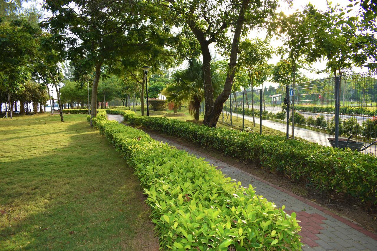 D'Wharf Hotel & Serviced Residence Port Dickson Exteriör bild