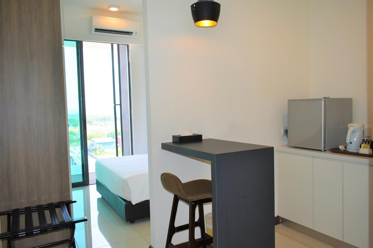 D'Wharf Hotel & Serviced Residence Port Dickson Exteriör bild