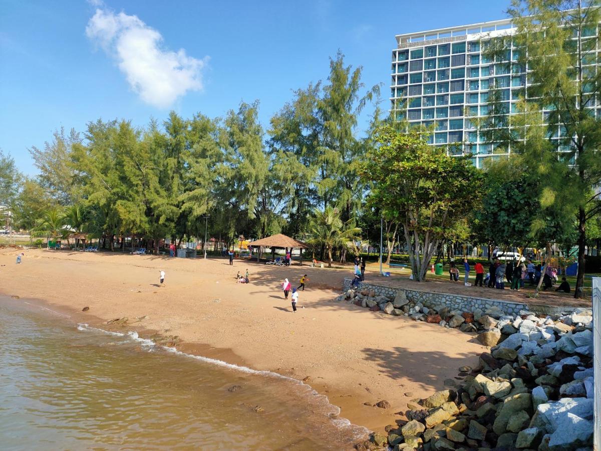 D'Wharf Hotel & Serviced Residence Port Dickson Exteriör bild